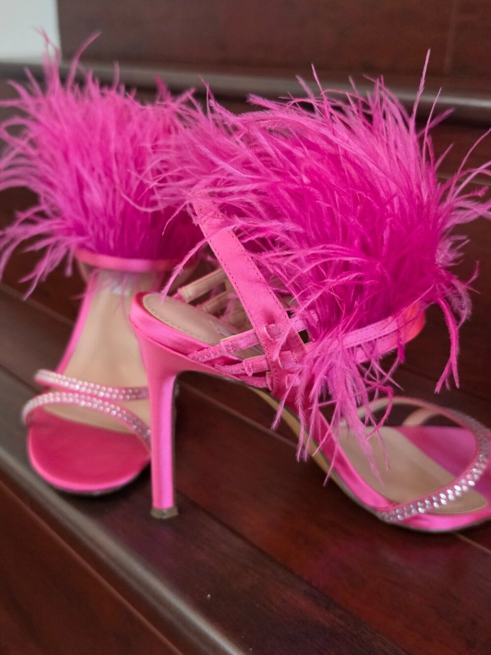 Pink Feather Rhinestone Sandals - Picture 4 of 6